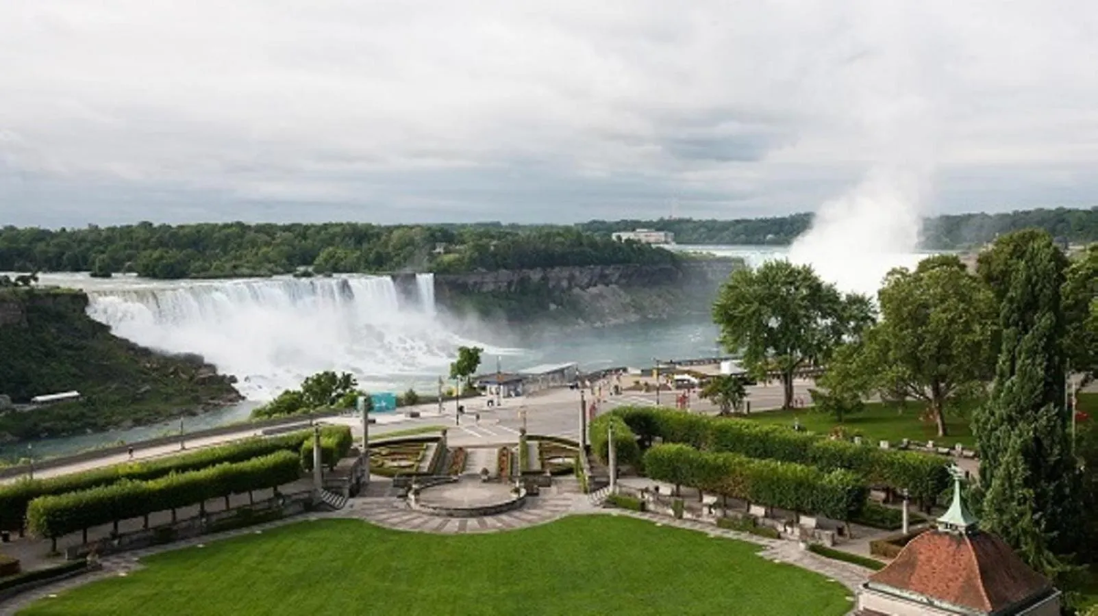 The Brock Niagara Falls Fallsview, Tapestry By Hilton Resort