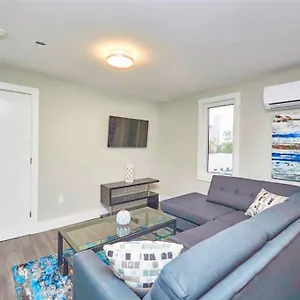 Holiday home Luxury Boutique 2bedroom 3b