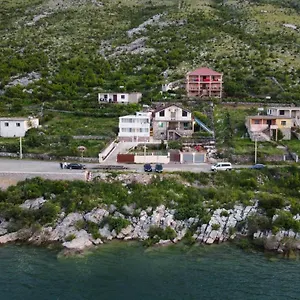  Affittacamere Lakefront House Albania