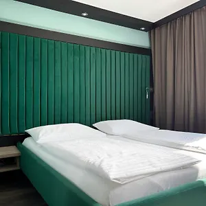 *** Hotel Design & Budget Schoenbrunn Austria
