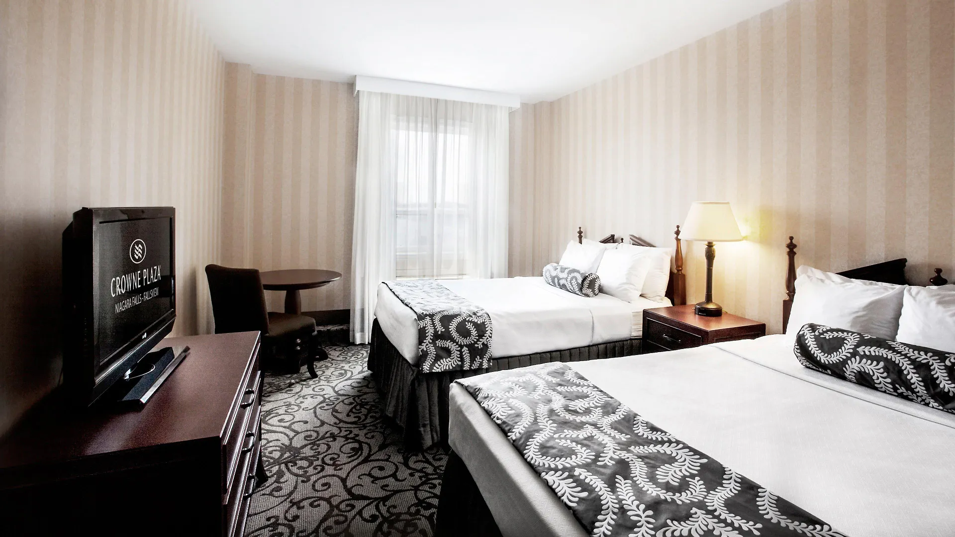 Resort The Brock Niagara Falls Fallsview, Tapestry By Hilton