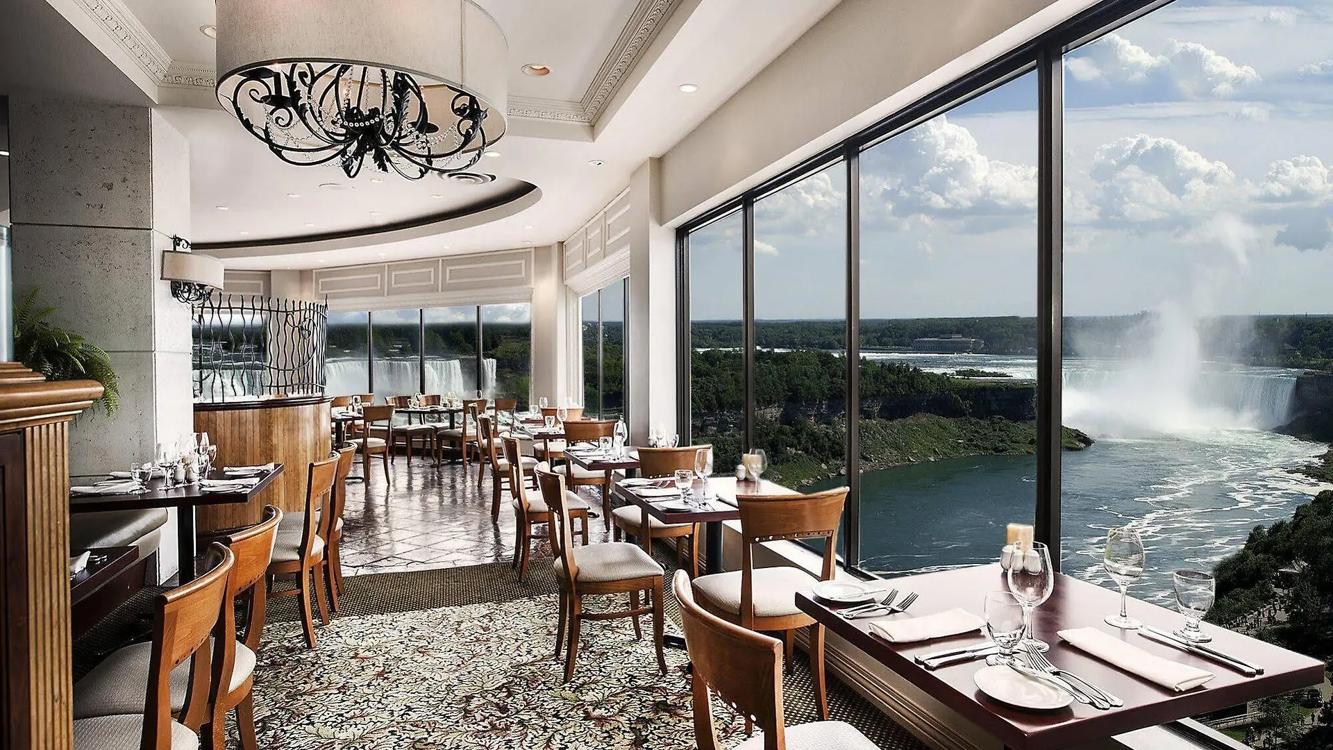 Resort The Brock Niagara Falls Fallsview, Tapestry By Hilton