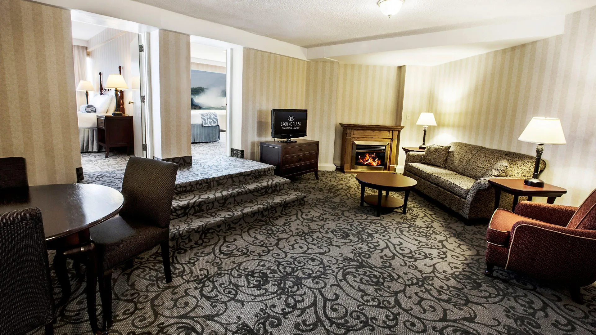 The Brock Niagara Falls Fallsview, Tapestry By Hilton Semesteranläggning (resort)